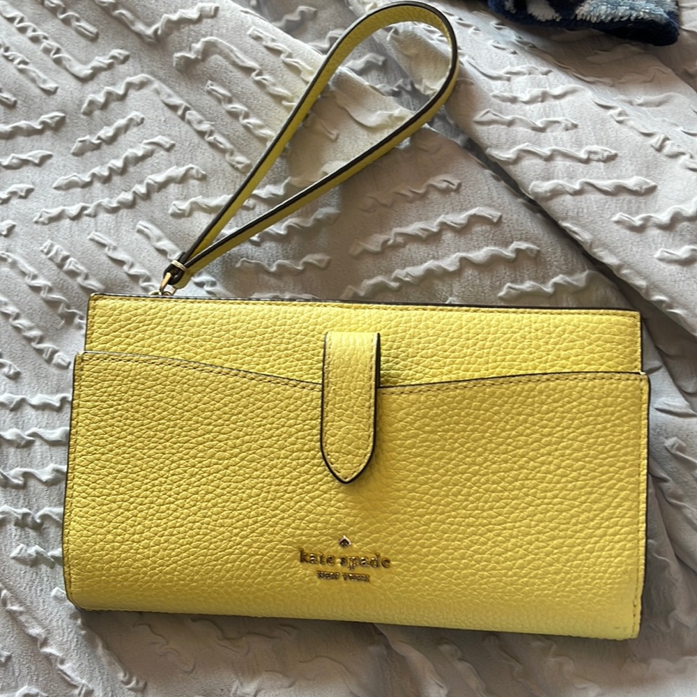 Kate Spade phone wristlet
